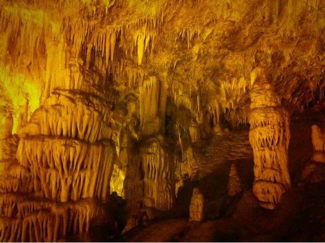 Grotte féerique d’Aokas